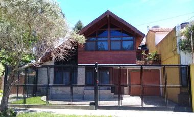 Chalet en venta en Barrio Parque