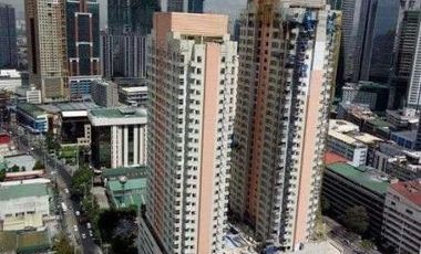 FOR SALE 1BR CONDO IN MAKATI NEAR CHINO ROCES AYALA AVE MAKATI MED MAKATI CINE SQUARE SKYWAY GIL PUYAT