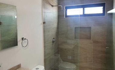 CASA EN VENTA EN RANCHO SANTA MONICA