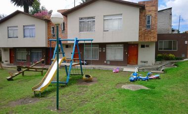 Vendo casa en Conocoto, Santa Mónica de Conocoto