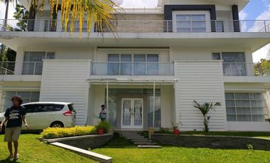 Rumah Homestay 3 Lantai Mewah Private Pool Jl. Kaliurang