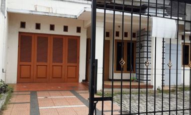 Disewakan Rumah Duren Sawit