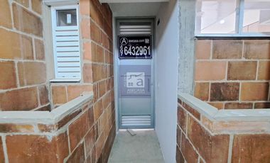 COD. 5343 - SE ARRIENDA APARTAMENTO - BARRIO: PALENQUE