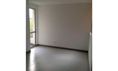 La Morelia-en el Tradicional Sector de Cristales-Apartamento en Venta