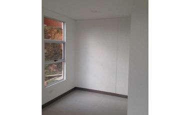 La Morelia-en el Tradicional Sector de Cristales-Apartamento en Venta