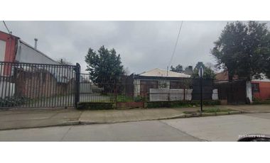 R&A propiedades VENDE terreno con casa sector sur, Los ngeles