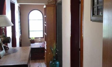 EXCELENTE PROPIEDAD C/PARQUE E/AUTO 4 AMB. PILETA. PROX. AV. MARQUEZ.