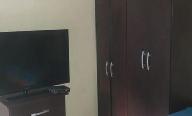 EXCELENTE PROPIEDAD C/PARQUE E/AUTO 4 AMB. PILETA. PROX. AV. MARQUEZ.