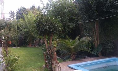 EXCELENTE PROPIEDAD C/PARQUE E/AUTO 4 AMB. PILETA. PROX. AV. MARQUEZ.