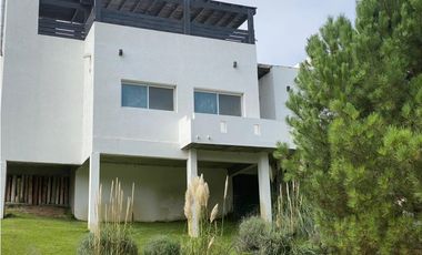 CASA EN VENTA EN COSTA ESMERALDA - DEPORTIVO 163