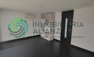 oficina en arriendo en centro. Cod A12534