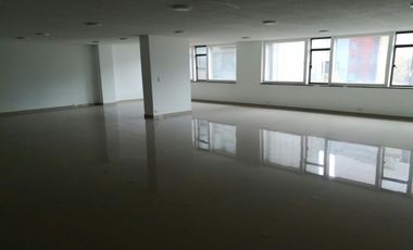 oficina en arriendo en bosque izquierdo. Cod A4492102