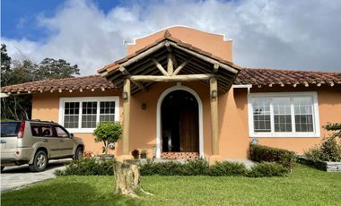 Magnífica Hacienda con 2 Casas de Huéspedes en Altos del María