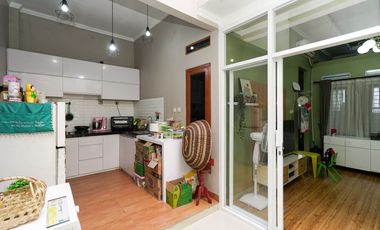 Rumah SHM Hadap Selatan 15 Mnt ke KCM Wisma Asri Dibantu KPR J-44207