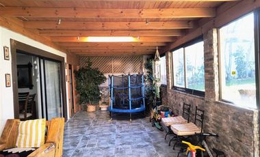 Casa en venta de 4 dorm. en La Florida
