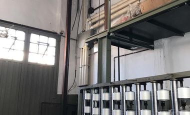 Venta Galpón 551M² En 2  Plantas  en Ramos Mejía -  Muy Buen Estado -