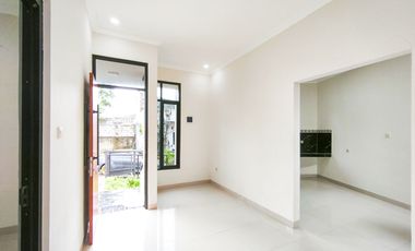 Rumah Murah 1 Lt 8 Menit ke Terminal Bojong Gede Dibantu KPR J-37750