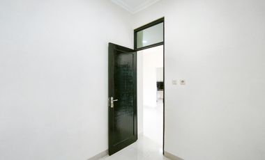 Rumah Murah 1 Lt 8 Menit ke Terminal Bojong Gede Dibantu KPR J-37750