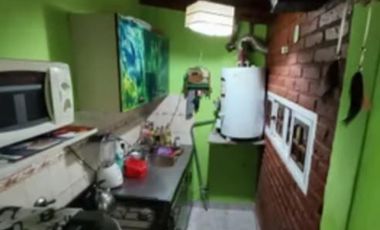 PH dos ambientes al frente venta Remedios de Escalada