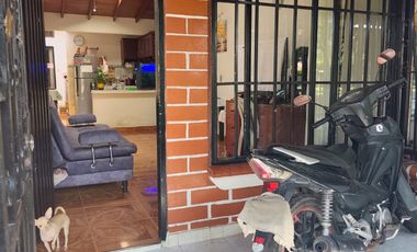 casa en venta en la aldea. Cod V5079