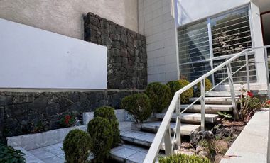 Encantadora casa en venta en Lomas de Tarango