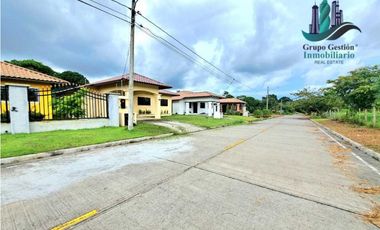 BOQUERÓN, CASAS NUEVAS EN LUGAR TRANQUILO