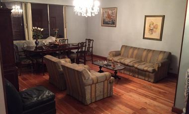 EXCELENTE CHALET DE 5 AMB SOBRE H YRIGOYEN