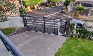 Casa en Fraccionamiento en Pedregal de Oaxtepec, Yautepec, Morelos CAEN-977-Fr*