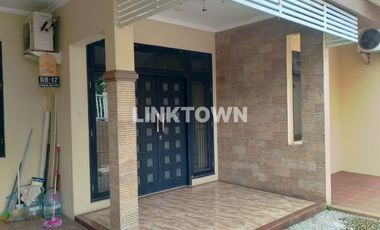 Harga bisa Nego Rumah Lokasi Strategis Dekat ke Lippo Mall di Pondok Mutiara