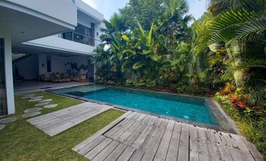 Amazing 4 Bedroom Leasehold Villa in Drupadi Seminyak Bali
