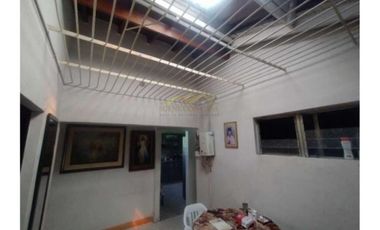 casa en venta en guayabal. Cod V213801