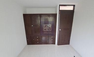 COD. 4476 - SE ARRIENDA APARTAMENTO - BARRIO: EL BOSQUE