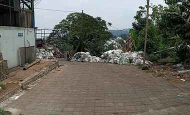 Tanah di Cisarua Bandung bonus rumah lokasi strategis