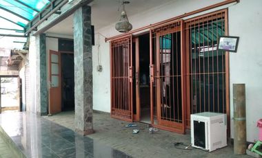 Tanah di Cisarua Bandung bonus rumah lokasi strategis