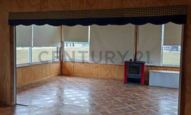 CASA 222 M2 4D 3B, TERRENO 6.928 M2 EN CONDO., 4 KM VILLARRICA, 1 KM COL. OXFORD