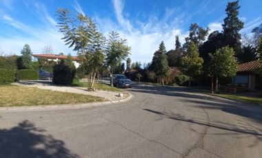 Se arrienda casa en condominio de Villaseca