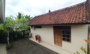 DIJUAL RUMAH KOST MURAH DEKAT KAMPUS DAN GWK