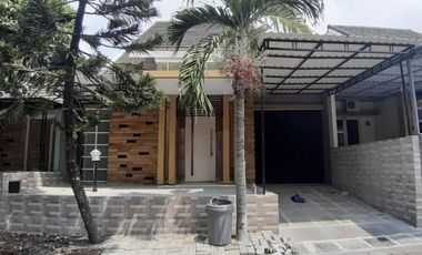 Rumah disewakan Taman Puspa Raya Citraland