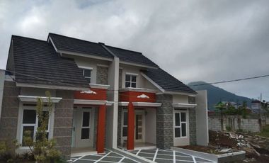 Rumah Sejuk Asri di Cianjur Dekat Taman Bunga Nusantara