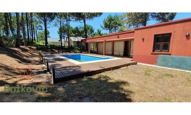 ALAMOS II - CASA EN VENTA - PINAMAR.