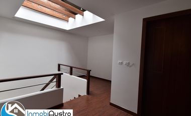 Venta Casa Acabados de Lujo al Norte de Cuenca.