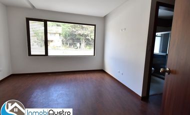Venta Casa Acabados de Lujo al Norte de Cuenca.