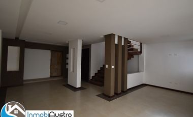 Venta Casa Acabados de Lujo al Norte de Cuenca.