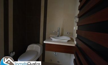 Venta Casa Acabados de Lujo al Norte de Cuenca.