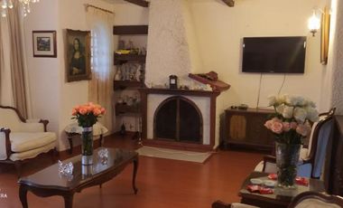 casa en venta en santa barbara alta-usaquén. Cod V1038007