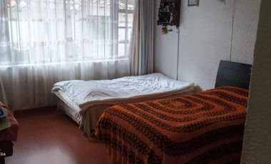 casa en venta en santa barbara alta-usaquén. Cod V1038007