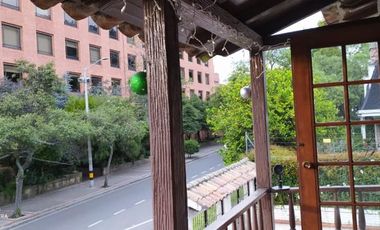 casa en venta en santa barbara alta-usaquén. Cod V1038007