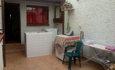 casa en venta en santa barbara alta-usaquén. Cod V1038007