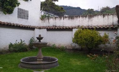 casa en venta en santa barbara alta-usaquén. Cod V1038007