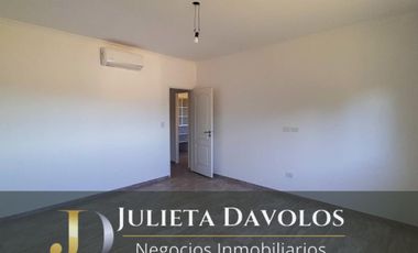 Casa en Venta 4 ambientes Barrio El Canton Puerto con pileta